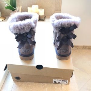 Bailey Bow Ugg Boots kids size 12